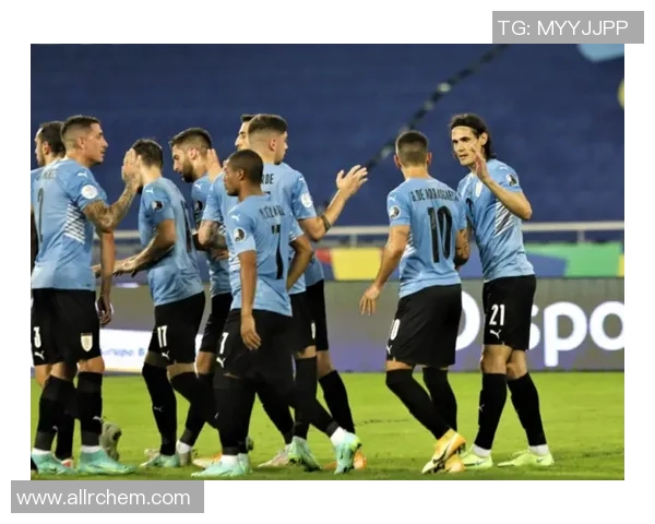 札幌冈与广岛三箭激战正酣球迷期待精彩对决与精彩进球